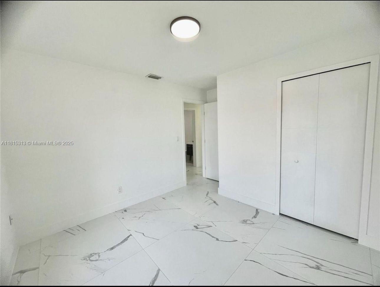 WESTWOOD LAKE 8TH ADDN - Residential