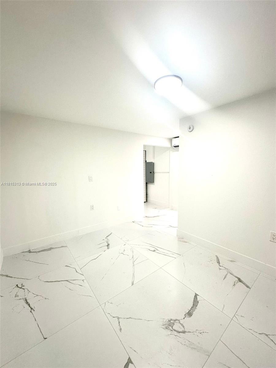 WESTWOOD LAKE 8TH ADDN - Residential