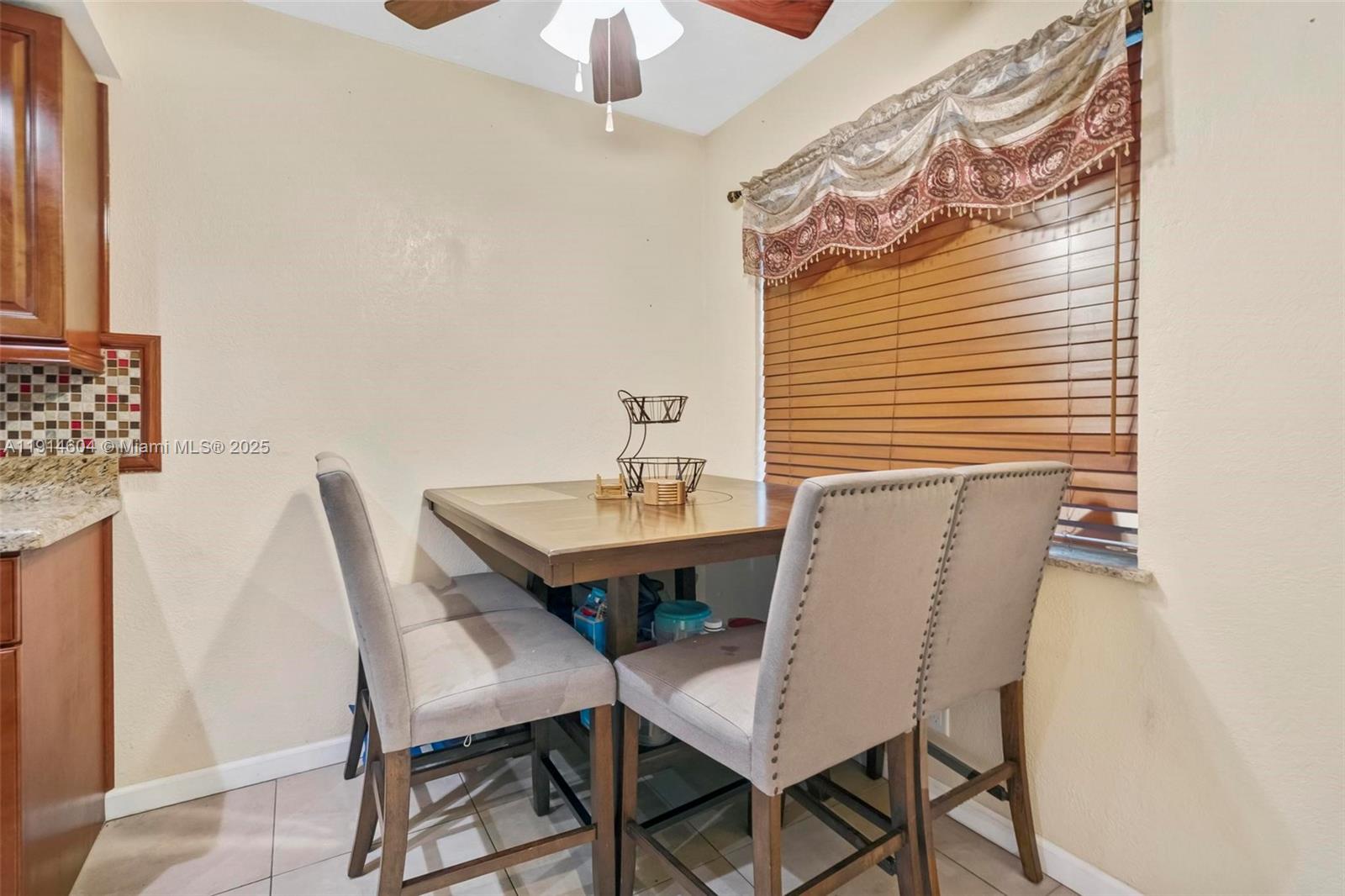 CYPRESS CHASE NORTH NO 3 - Residential