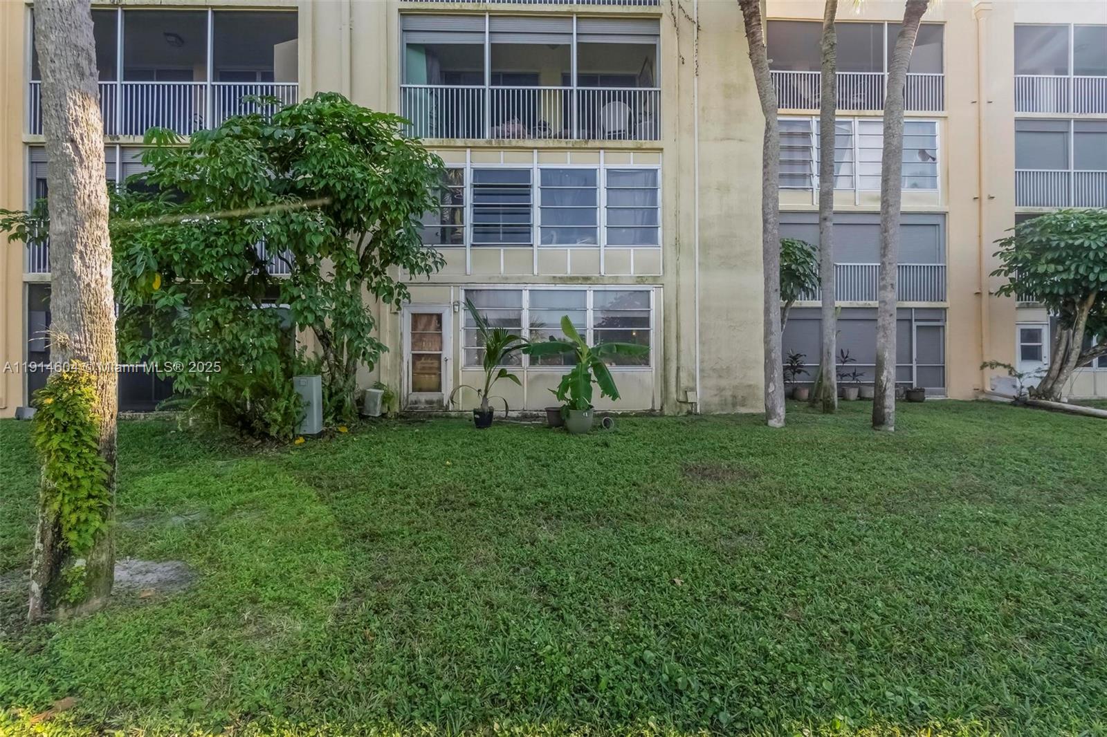 CYPRESS CHASE NORTH NO 3 - Residential