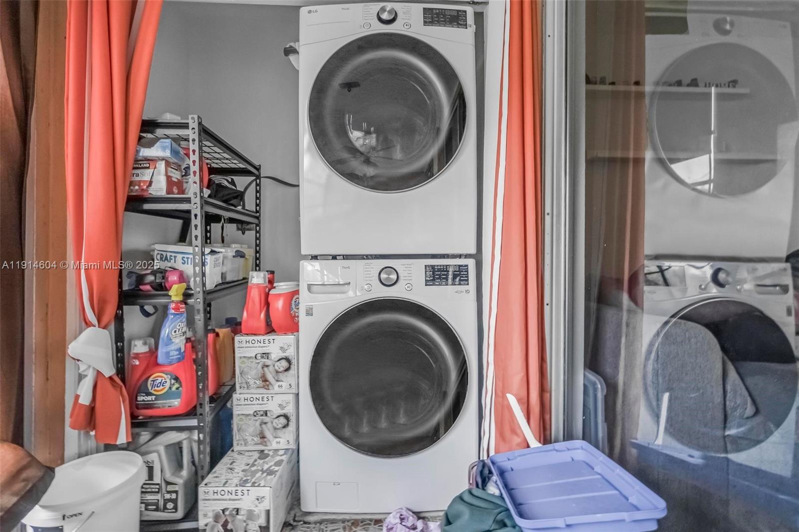 CYPRESS CHASE NORTH NO 3 - Residential