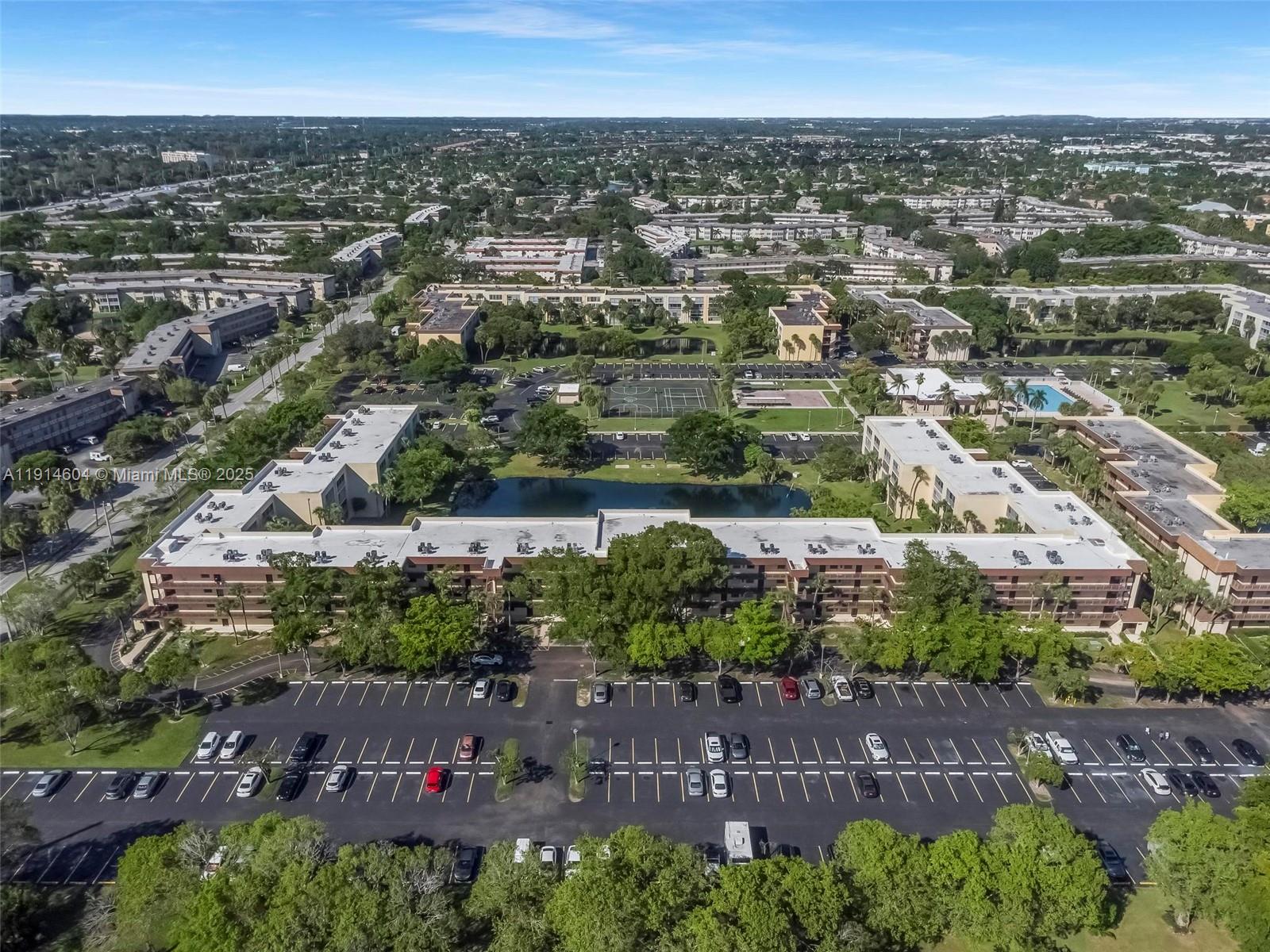 CYPRESS CHASE NORTH NO 3 - Residential