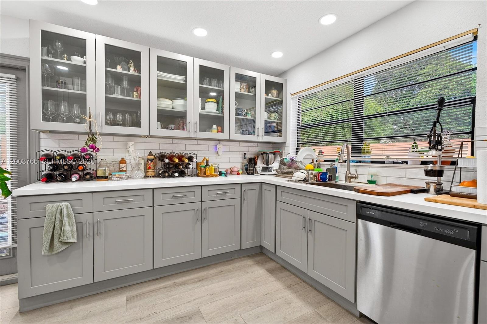 DRIFTWOOD PLAZA - Residential