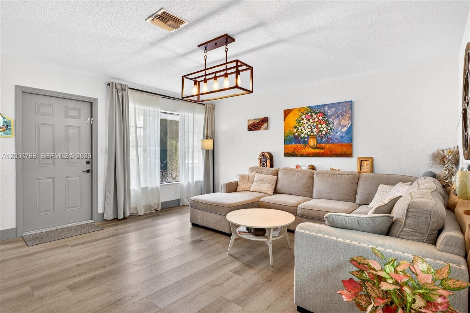 DRIFTWOOD PLAZA - Residential