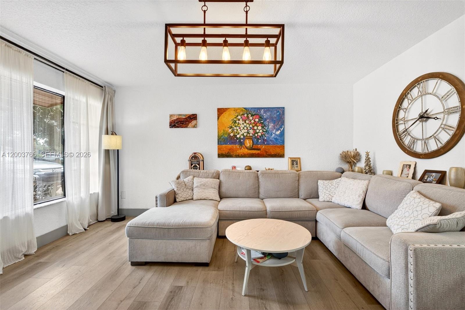 DRIFTWOOD PLAZA - Residential