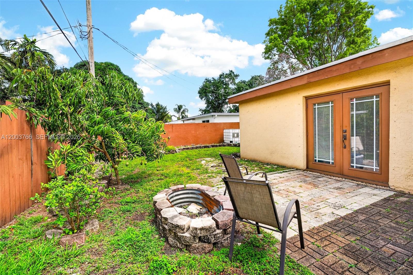 DRIFTWOOD PLAZA - Residential