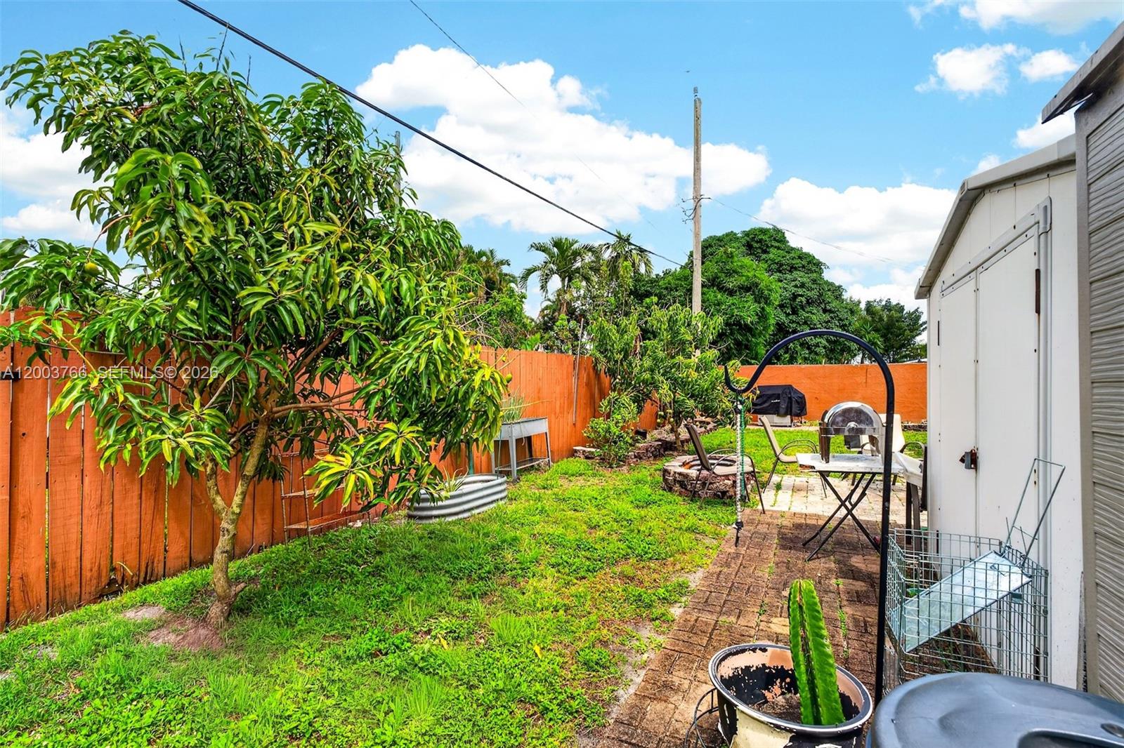 DRIFTWOOD PLAZA - Residential