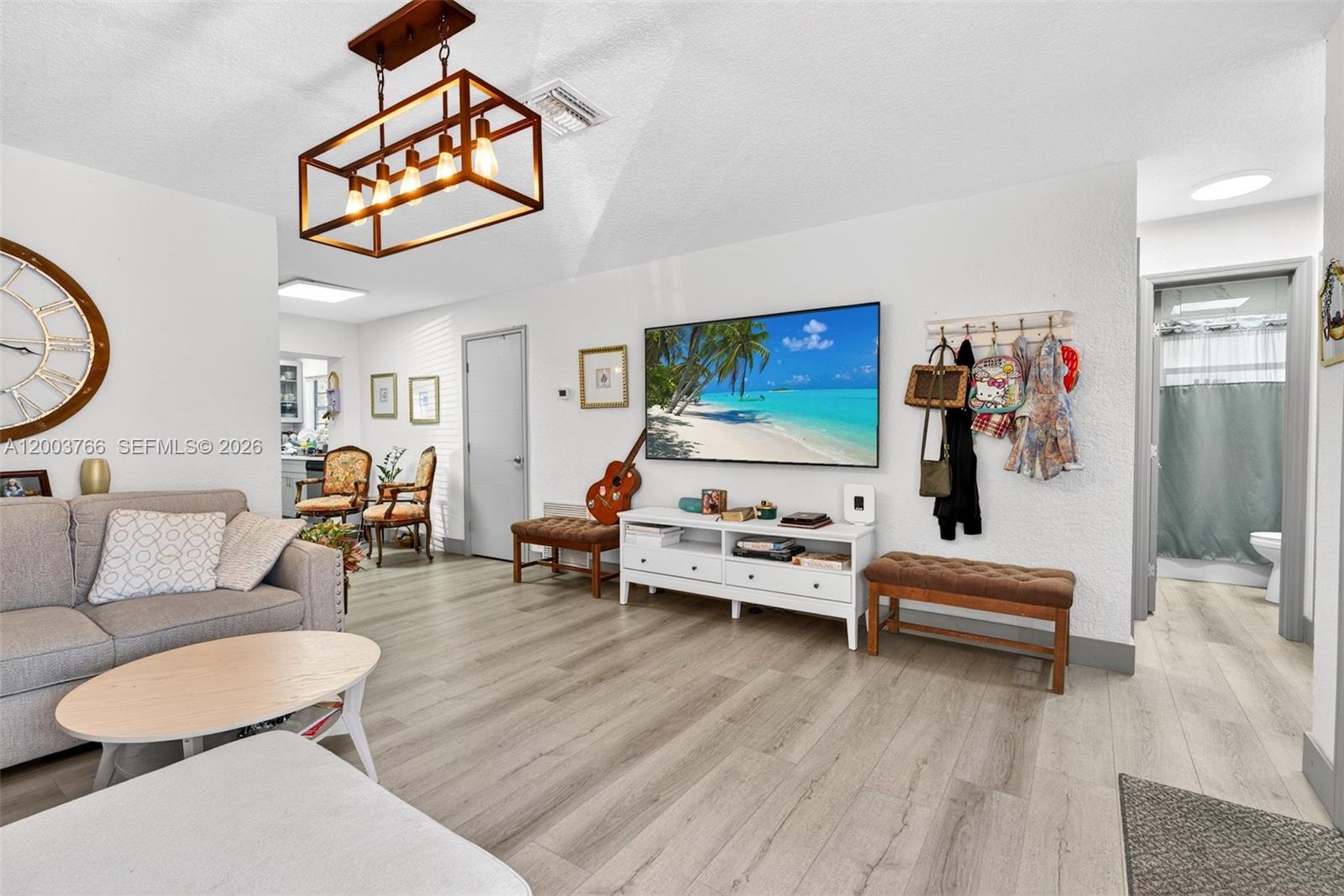 DRIFTWOOD PLAZA - Residential