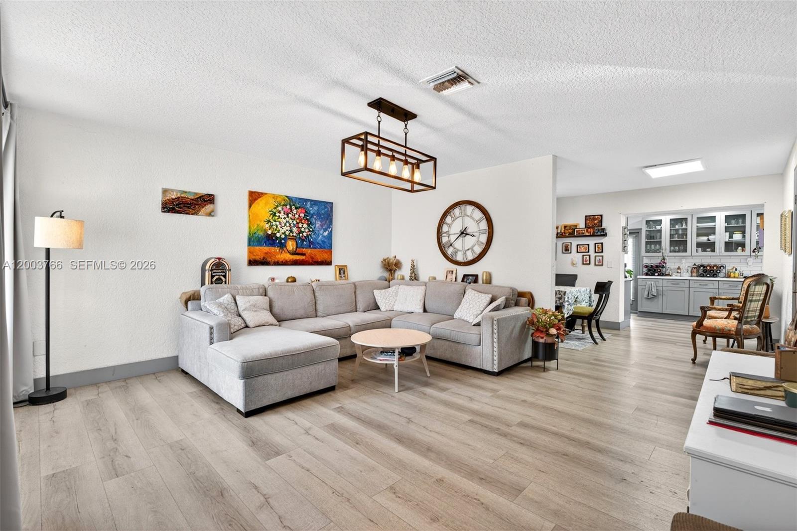 DRIFTWOOD PLAZA - Residential