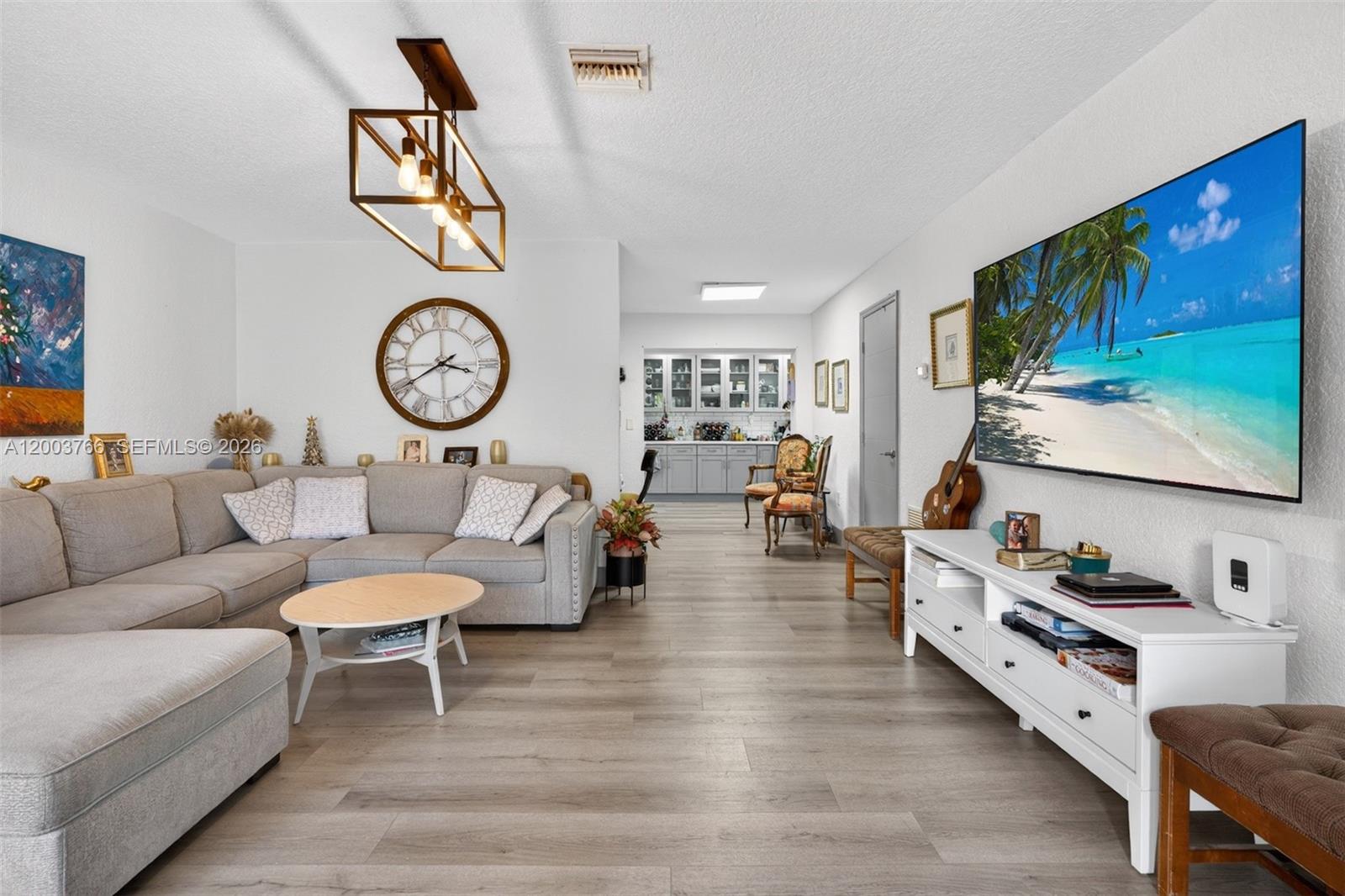 DRIFTWOOD PLAZA - Residential