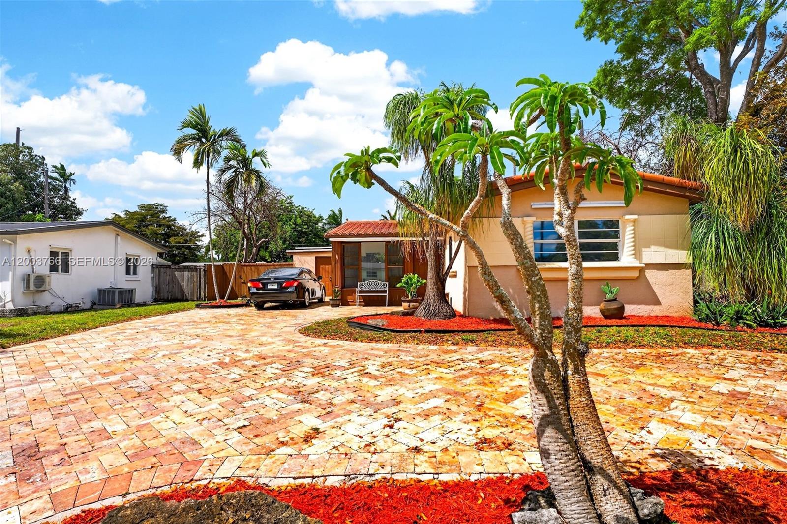 DRIFTWOOD PLAZA - Residential