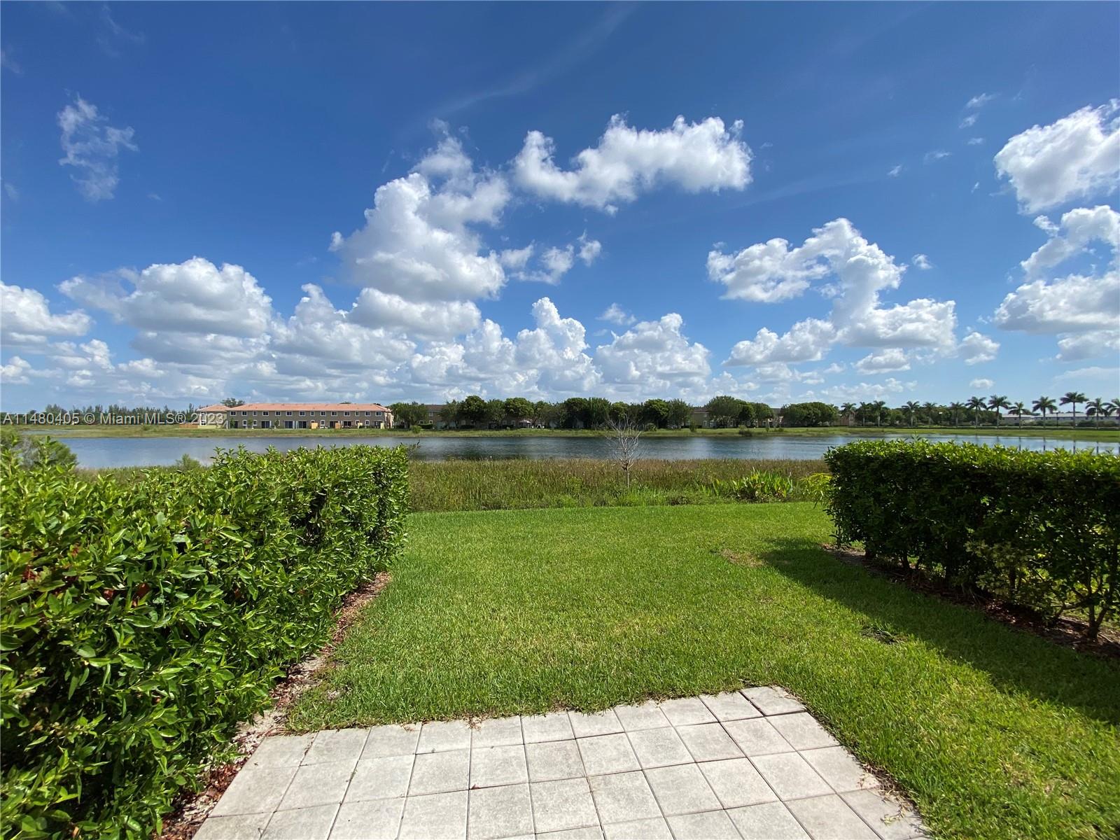 KEYS GARDEN - Residential Lease