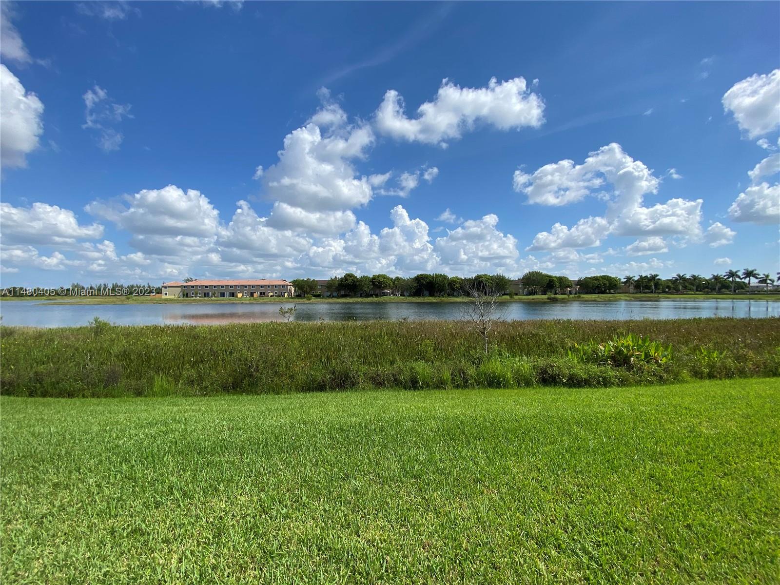 KEYS GARDEN - Residential Lease