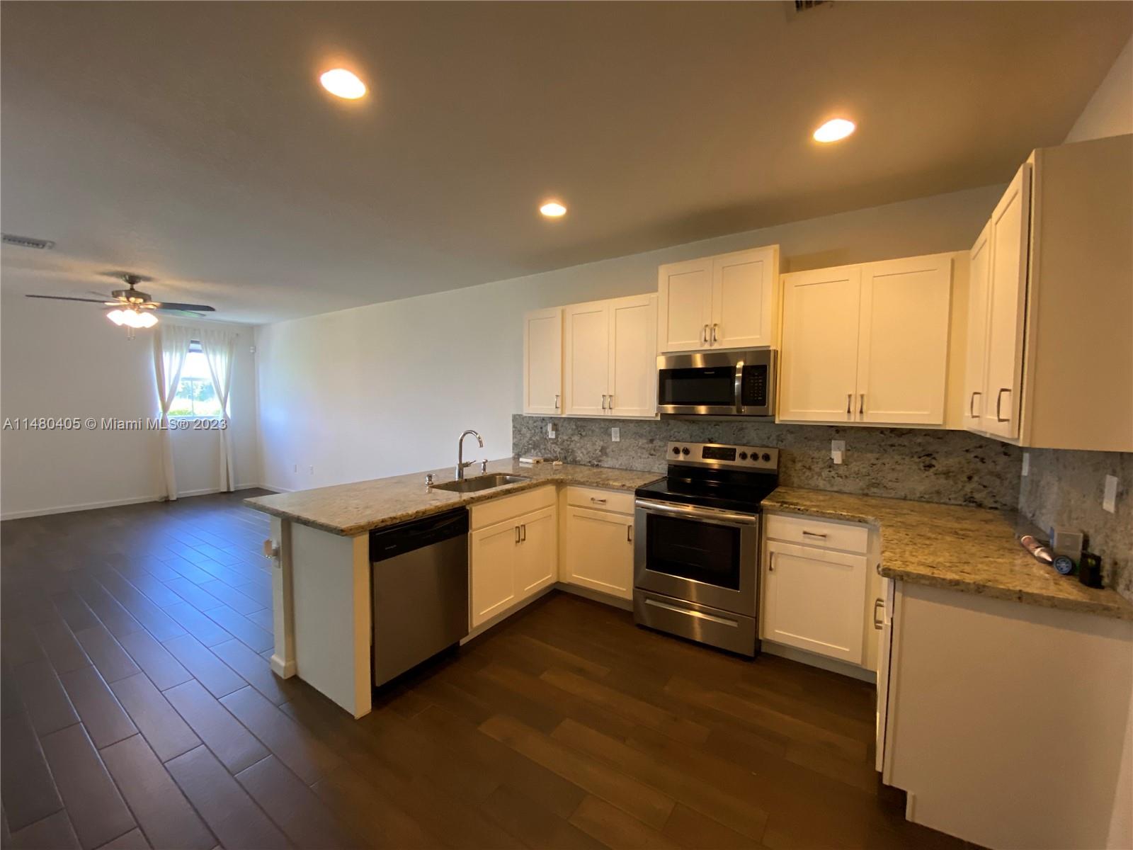 KEYS GARDEN - Residential Lease