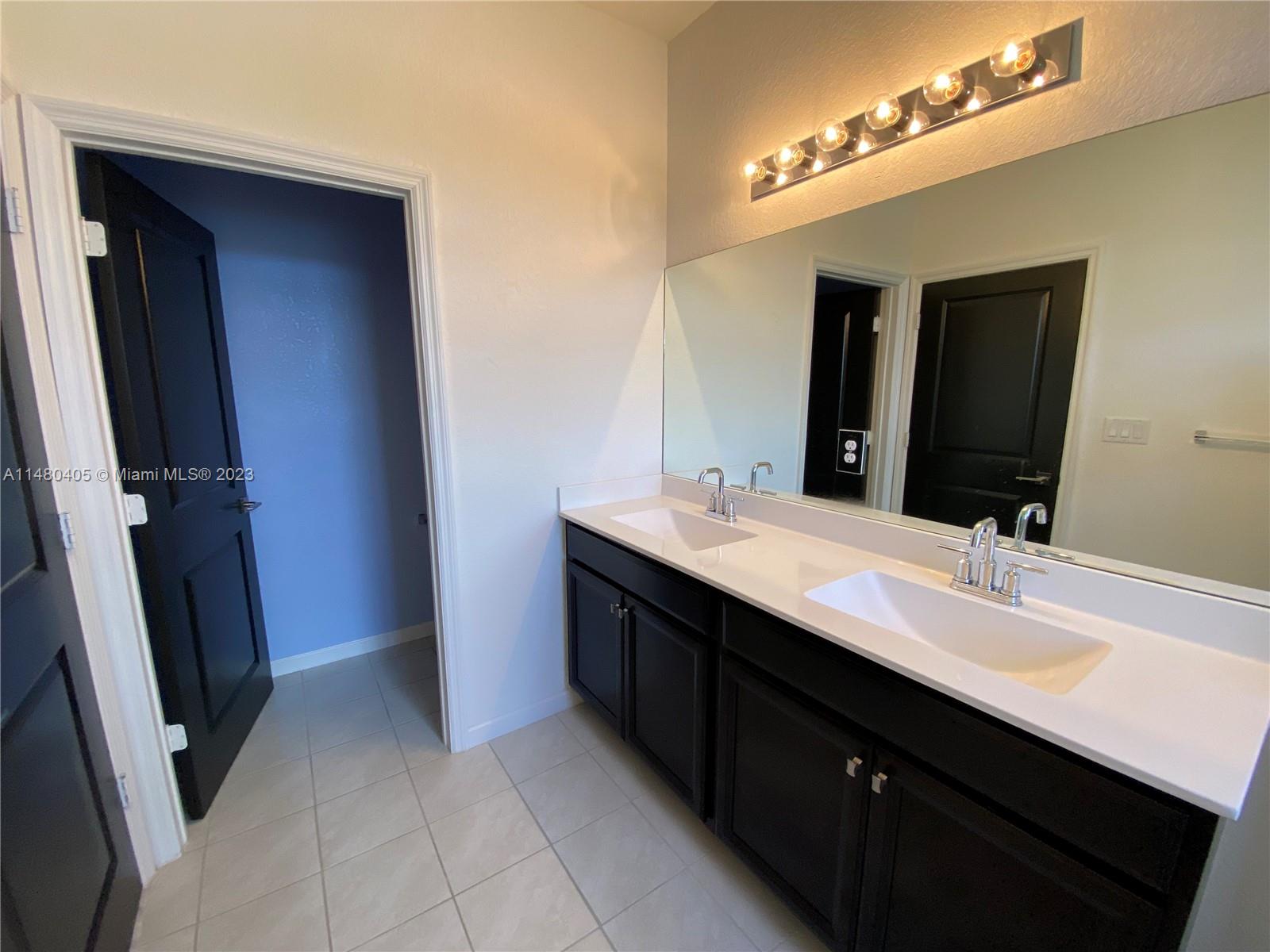 KEYS GARDEN - Residential Lease