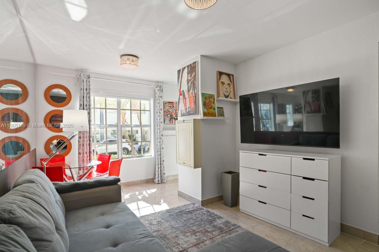 THE ST GEORGE CONDO - Residential Lease