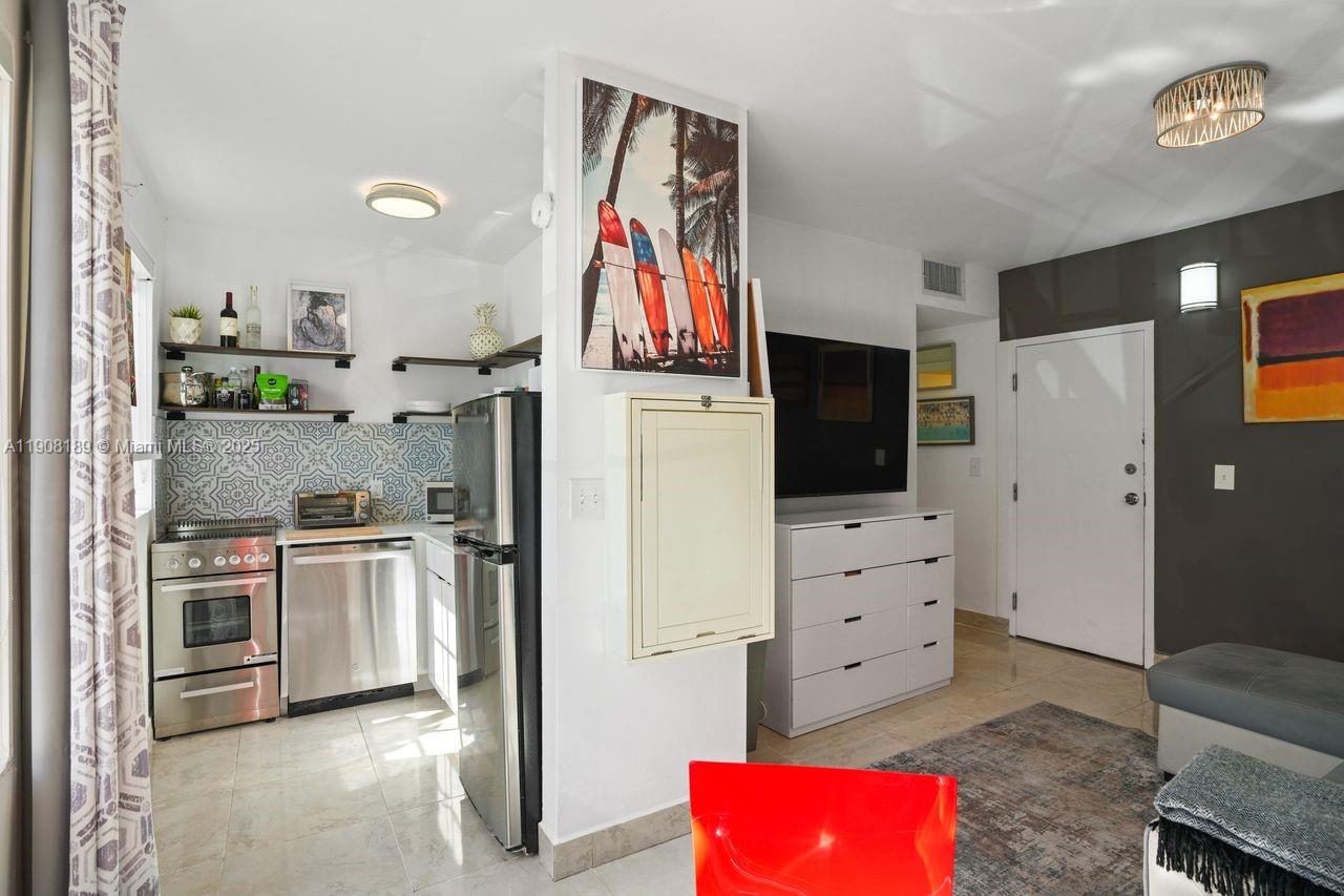 THE ST GEORGE CONDO - Residential Lease