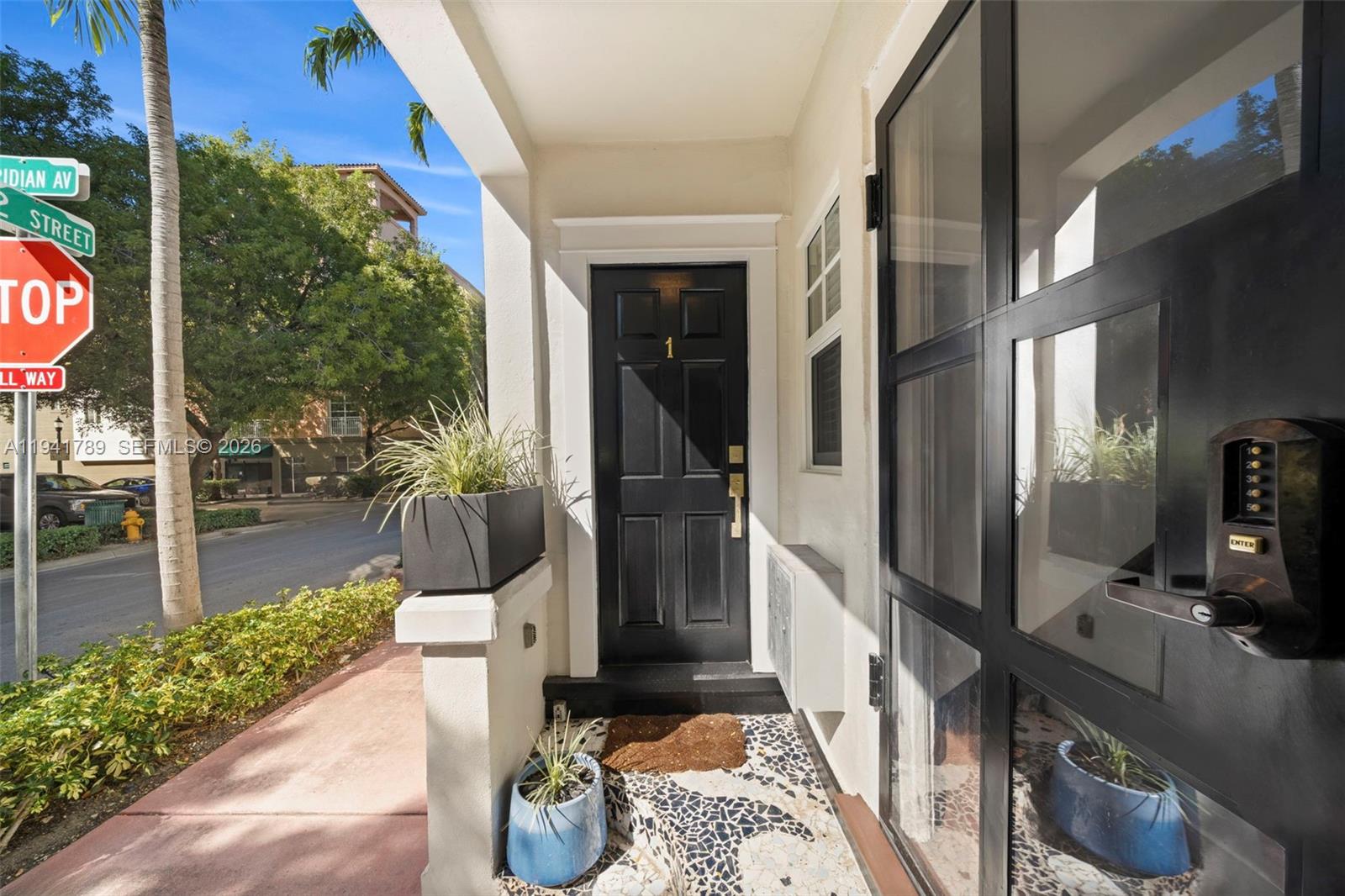 ALL CORNERS CONDO - Residential Lease