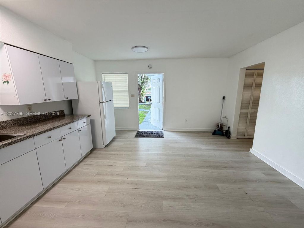 Photo of 2571 NW 13th Ct #C, Fort Lauderdale, FL 33311 (MLS # A12027790)