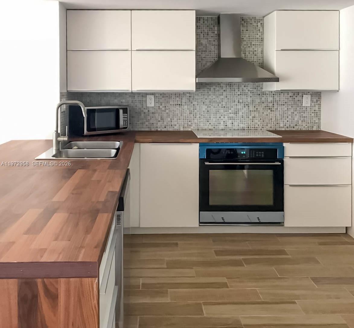 BRICKELL PLACE PHASE II C - Residential