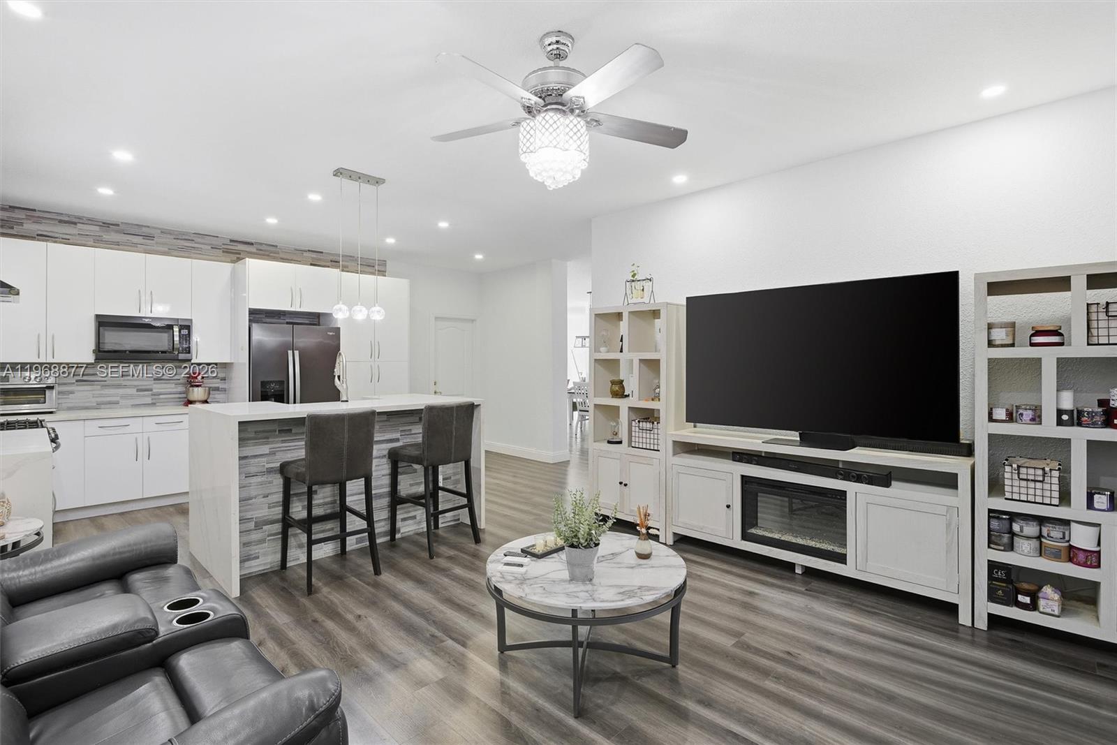 WEST LAKES GARDENS 1ST AD - Residential