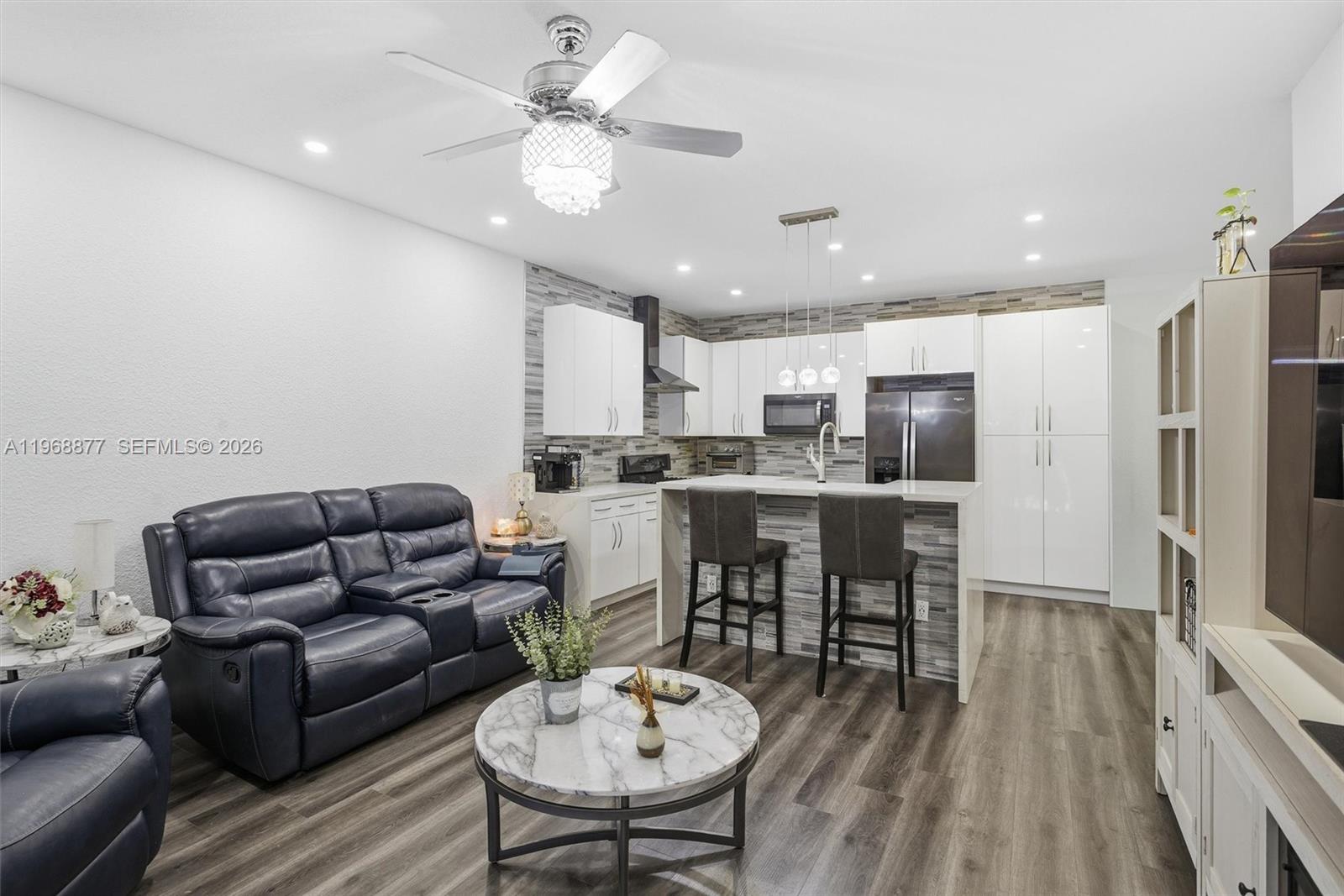 WEST LAKES GARDENS 1ST AD - Residential