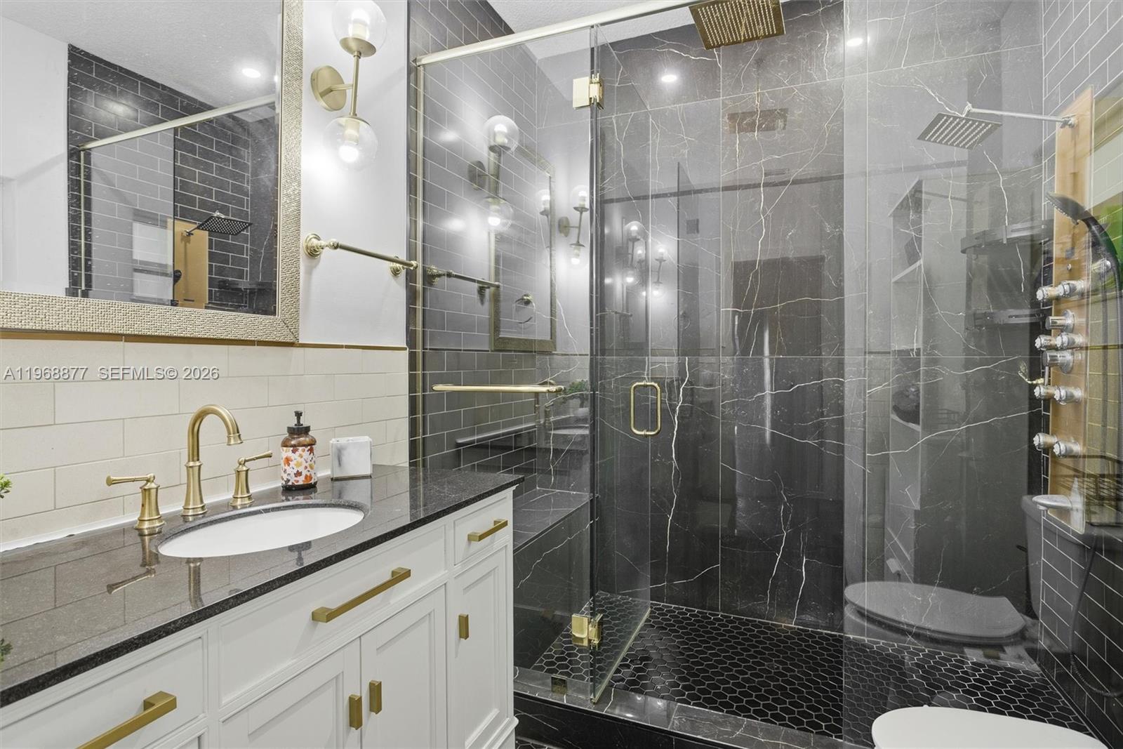 WEST LAKES GARDENS 1ST AD - Residential