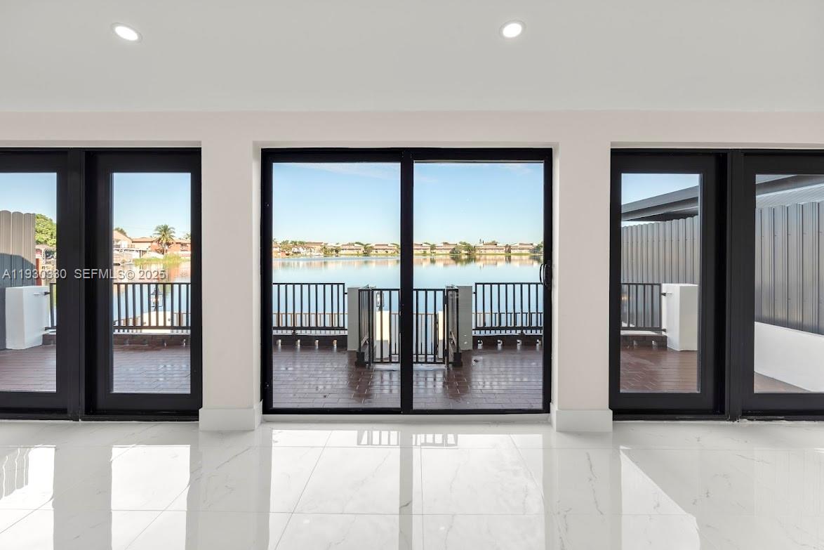 ALAMEDA BY THE LAKE - Residential