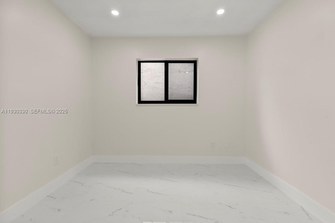 ALAMEDA BY THE LAKE - Residential