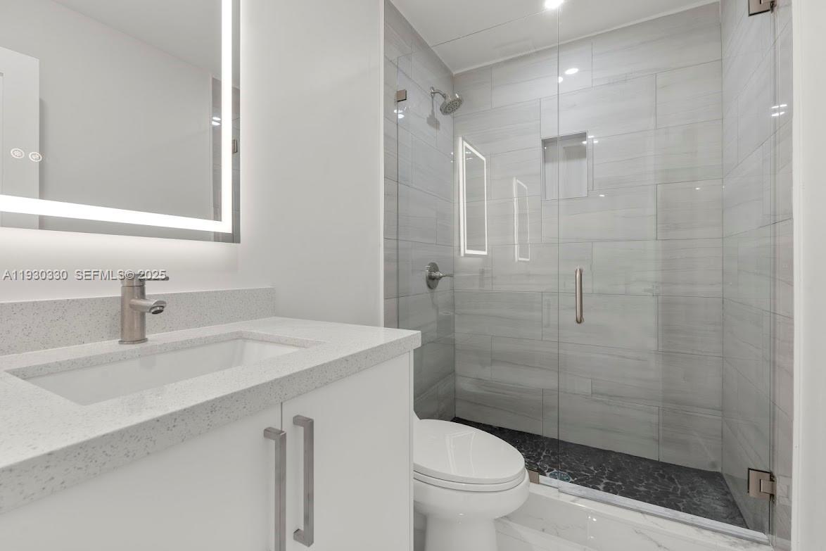 ALAMEDA BY THE LAKE - Residential