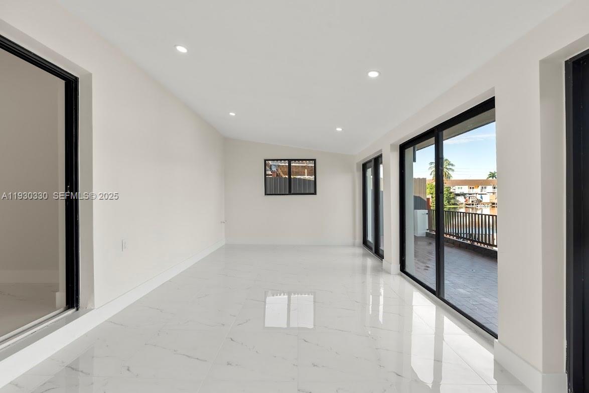 ALAMEDA BY THE LAKE - Residential