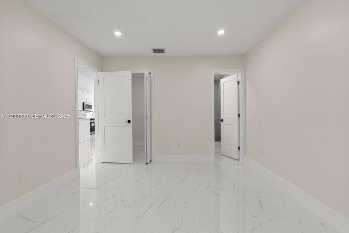 ALAMEDA BY THE LAKE - Residential