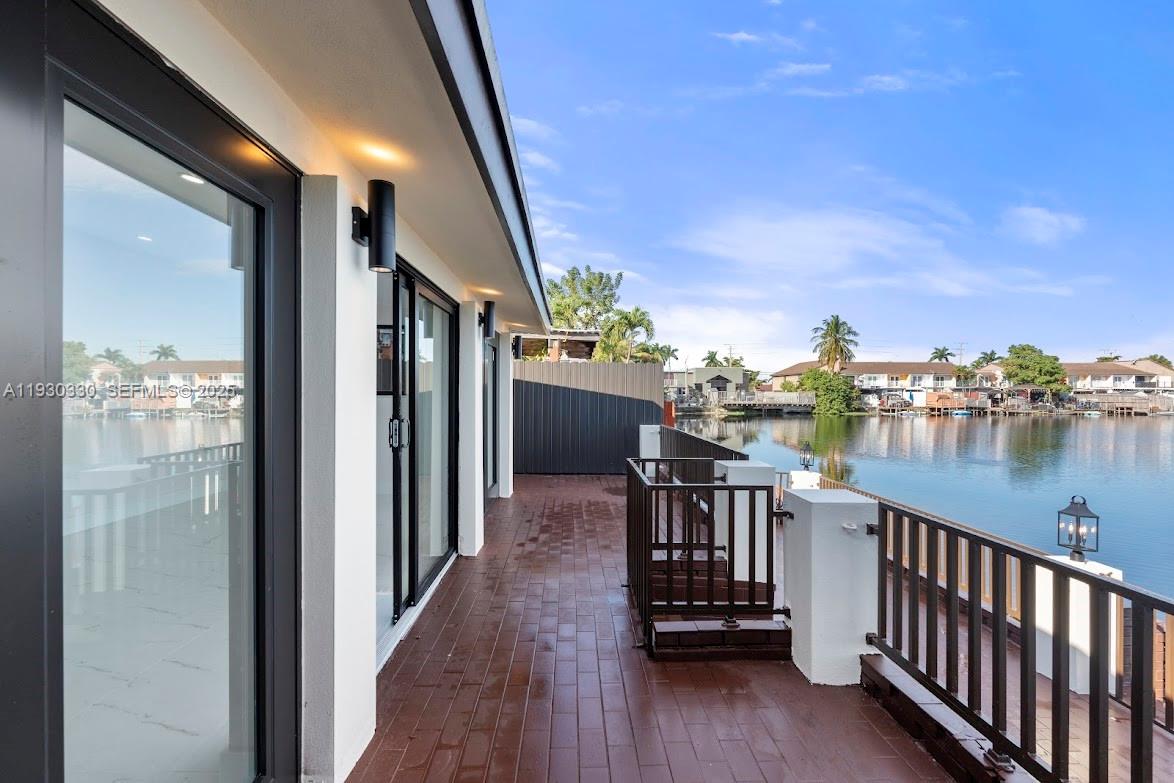 ALAMEDA BY THE LAKE - Residential