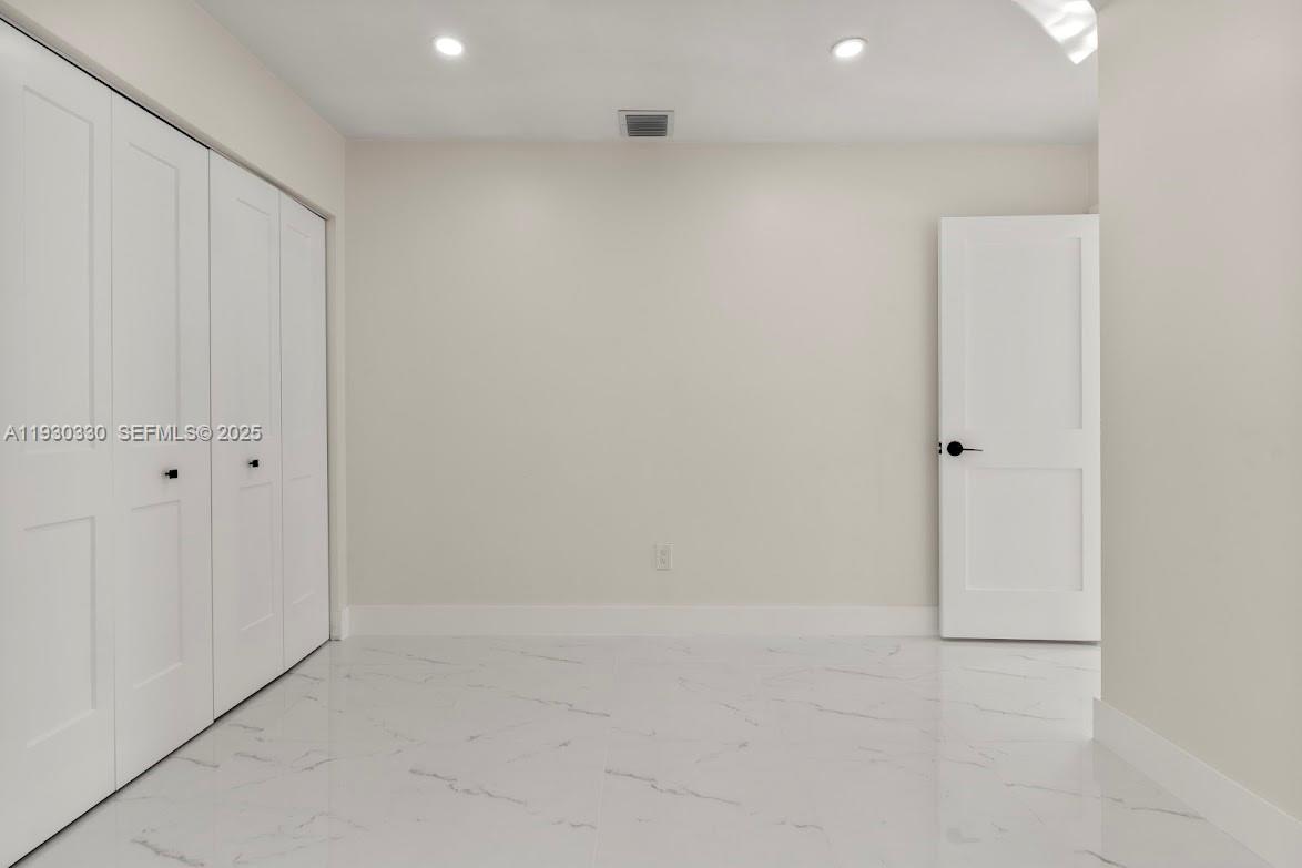 ALAMEDA BY THE LAKE - Residential