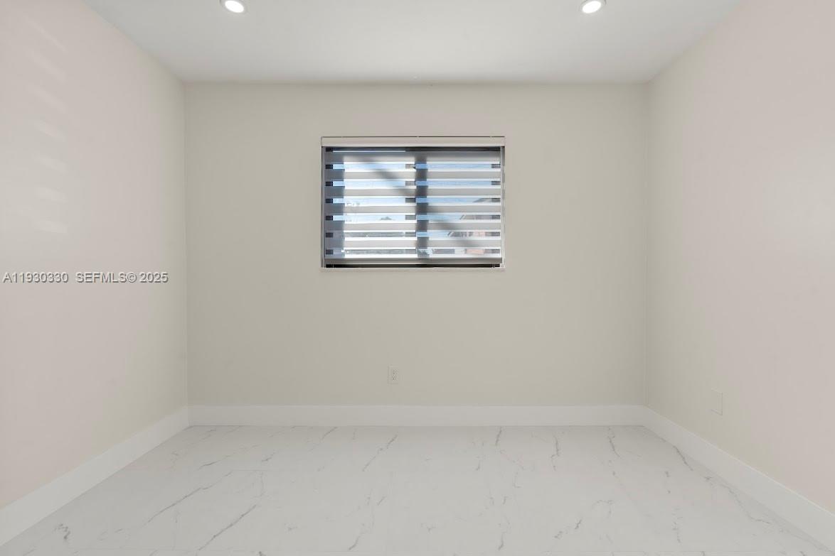 ALAMEDA BY THE LAKE - Residential