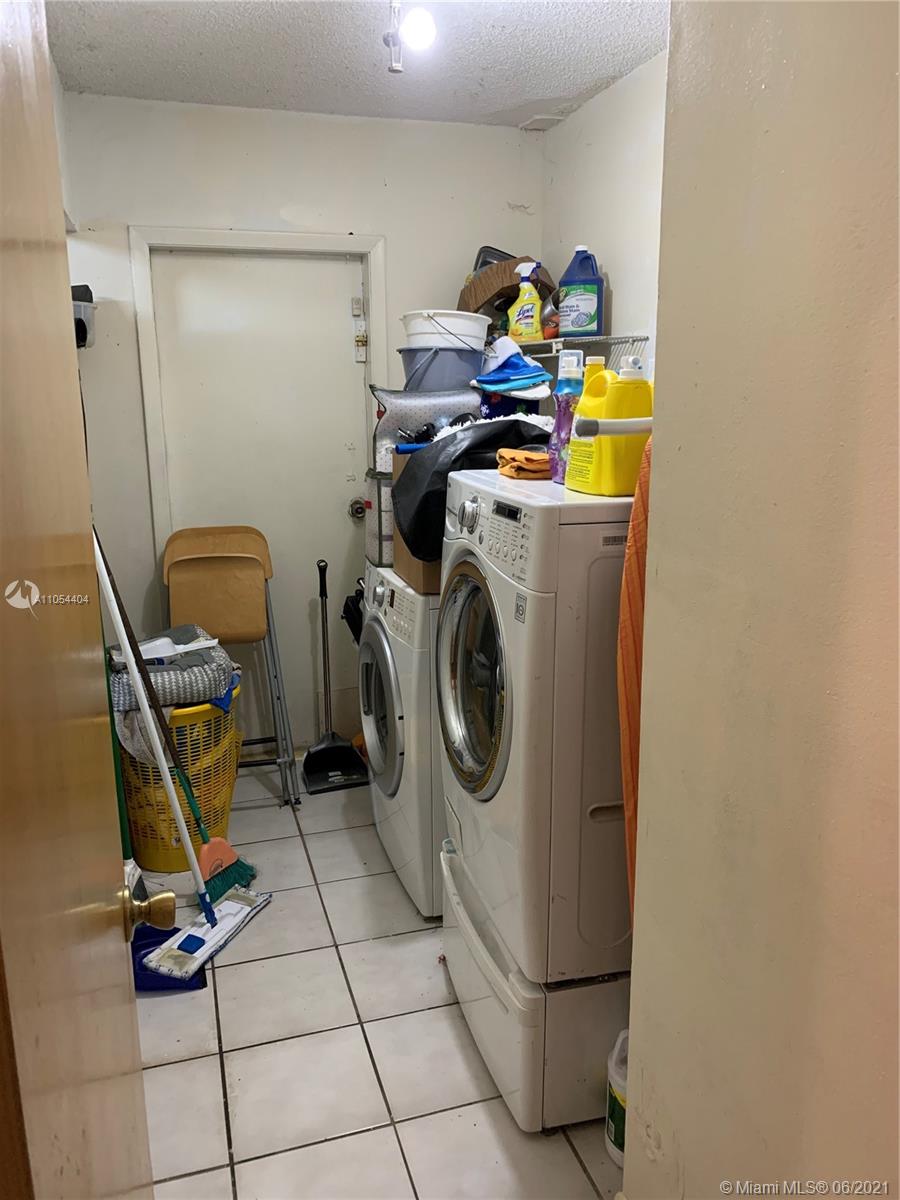 OVERBROOK PARK - Residential Income