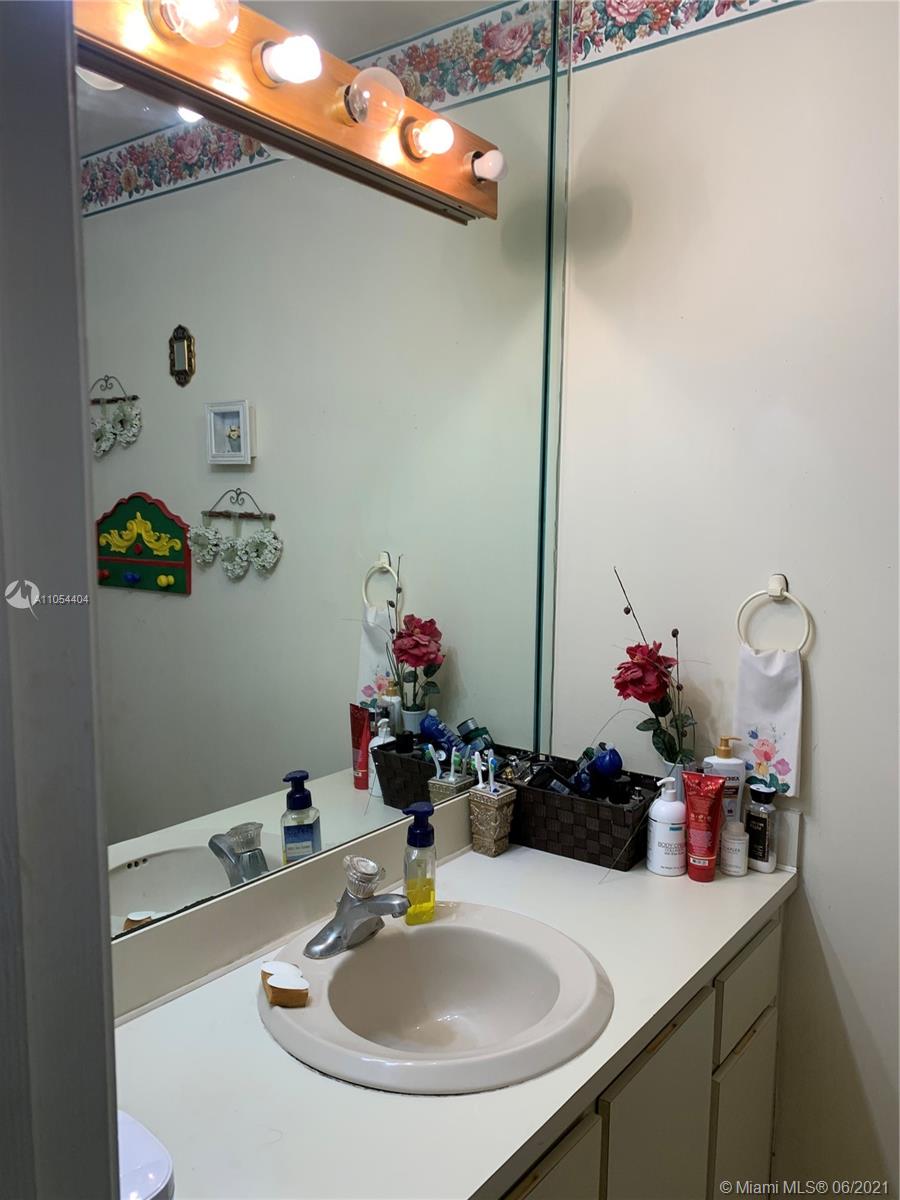 OVERBROOK PARK - Residential Income