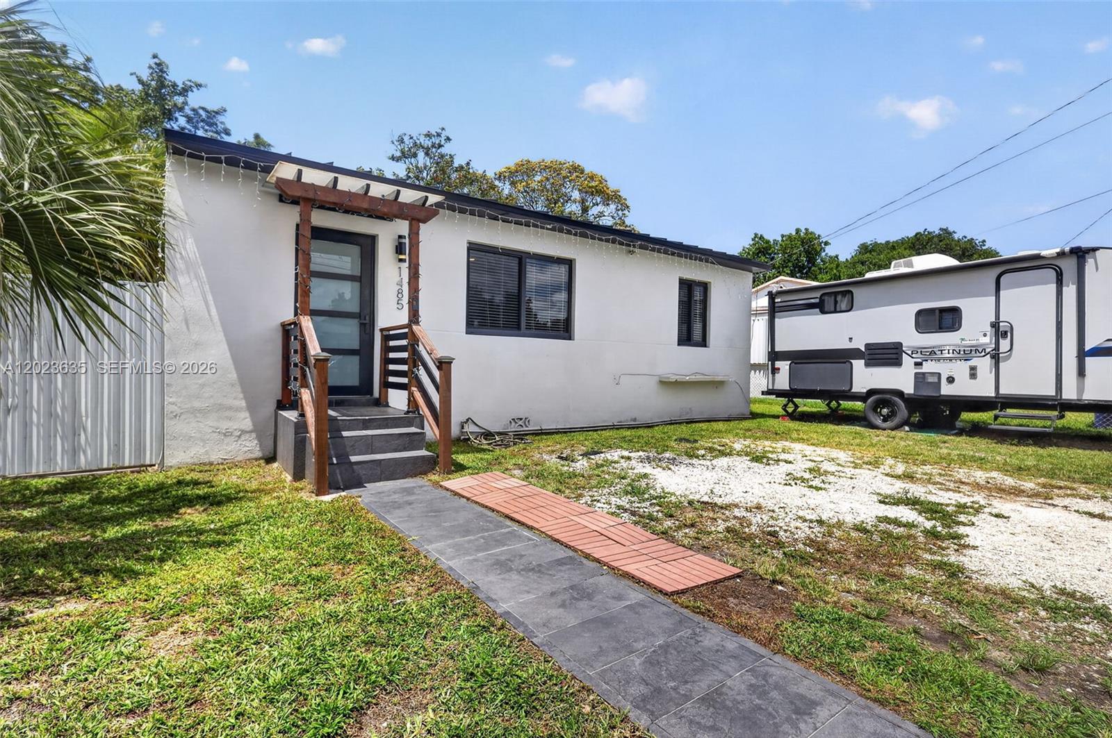 ORANGE HEIGHTS - Residential