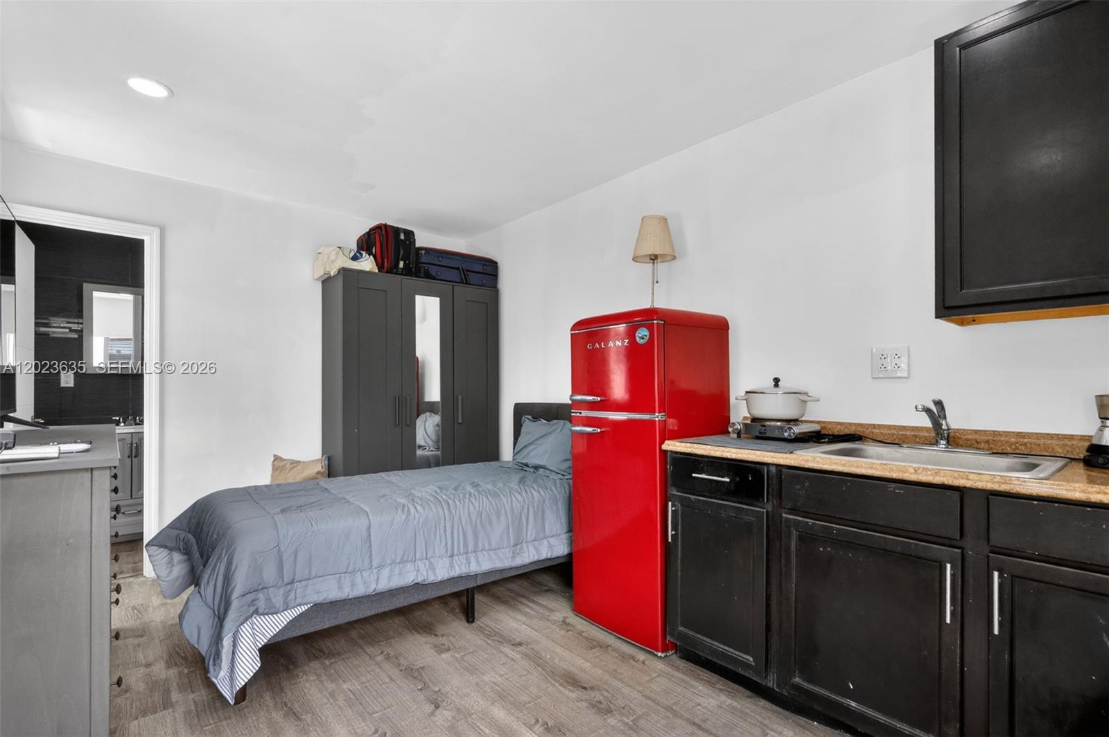 ORANGE HEIGHTS - Residential