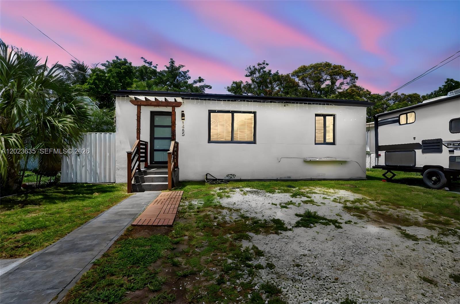 ORANGE HEIGHTS - Residential