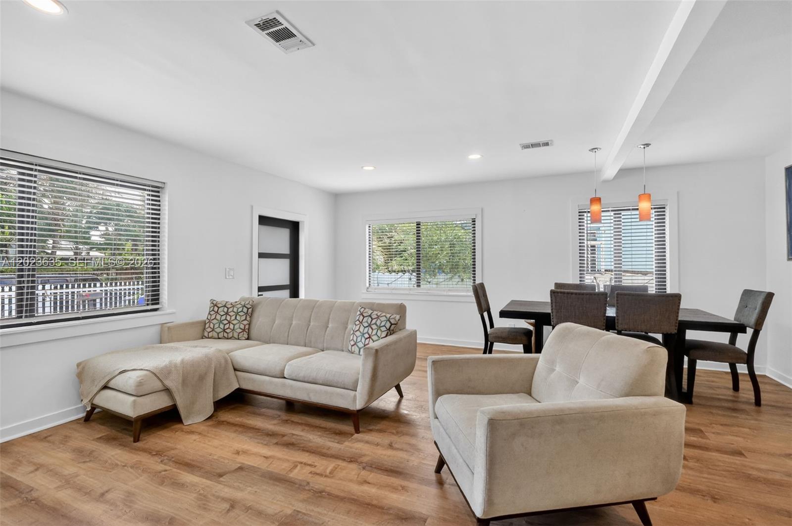 ORANGE HEIGHTS - Residential
