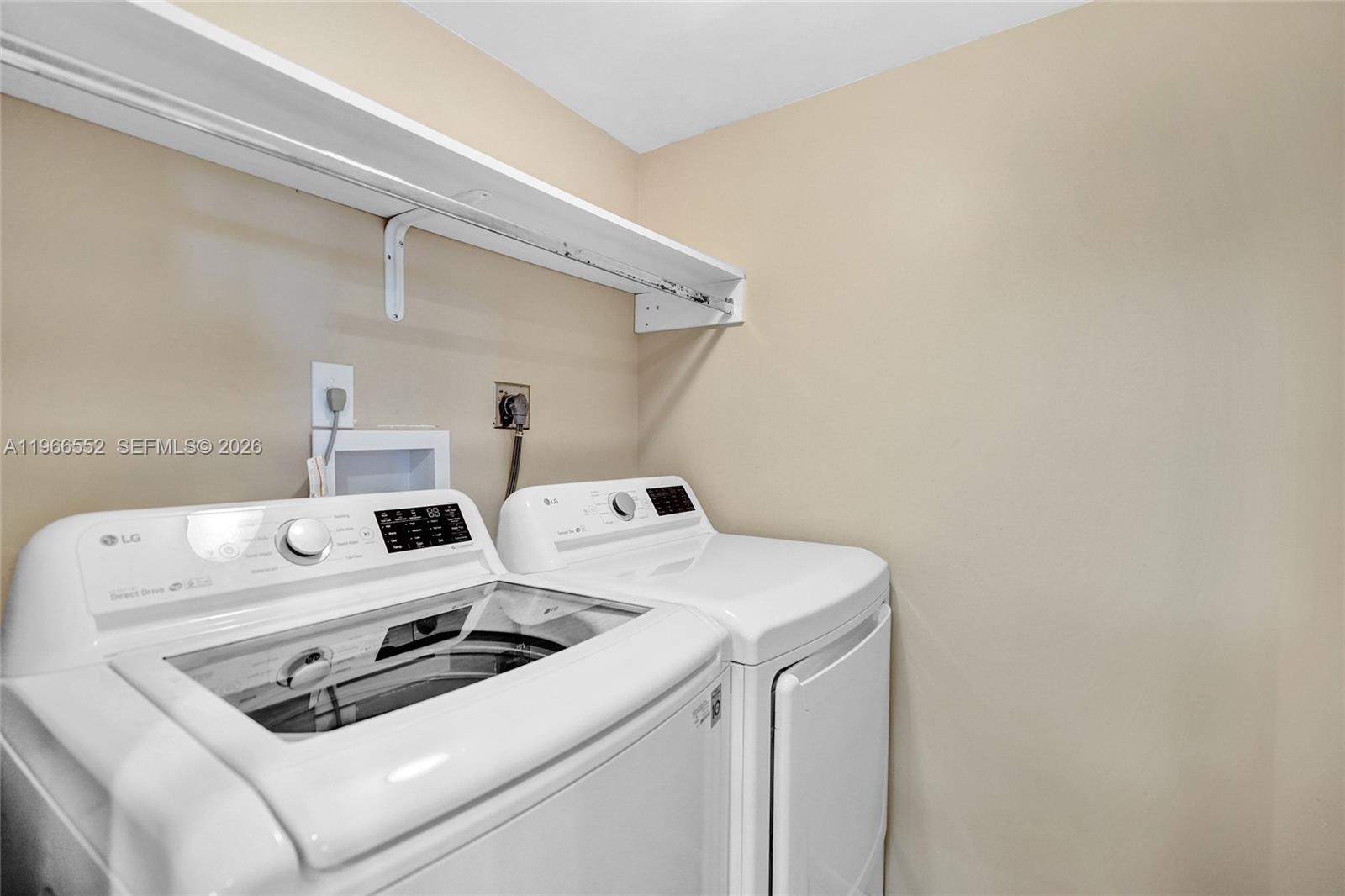 HUNTINGTON LAKES SEC ONE - Residential