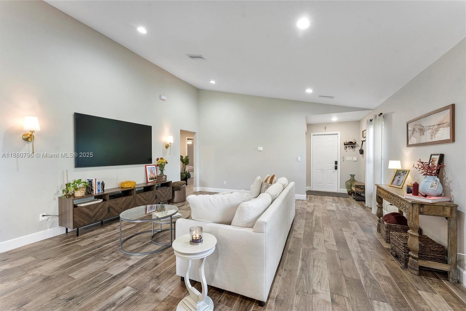 WASHINGTON HEIGHTS - Residential Lease