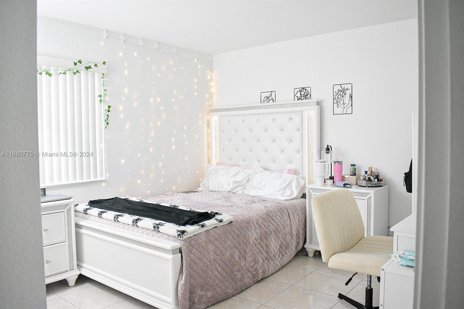 SECTOR 2-PARCELS 17 18 19 - Residential
