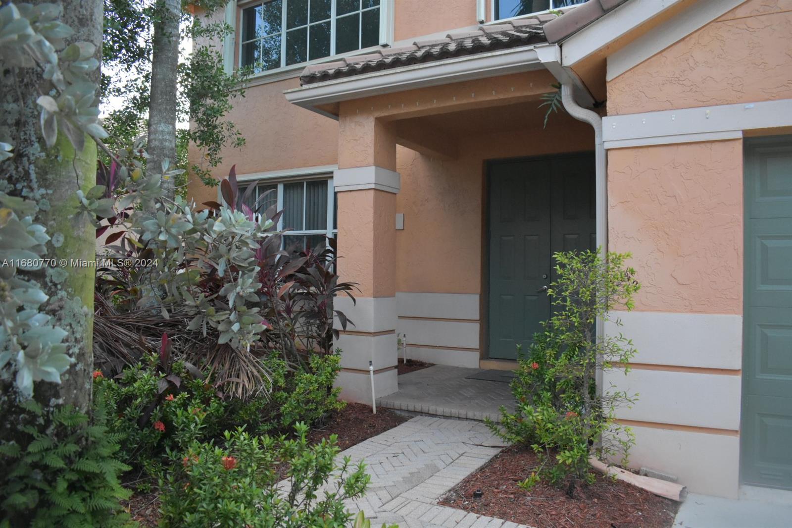 SECTOR 2-PARCELS 17 18 19 - Residential