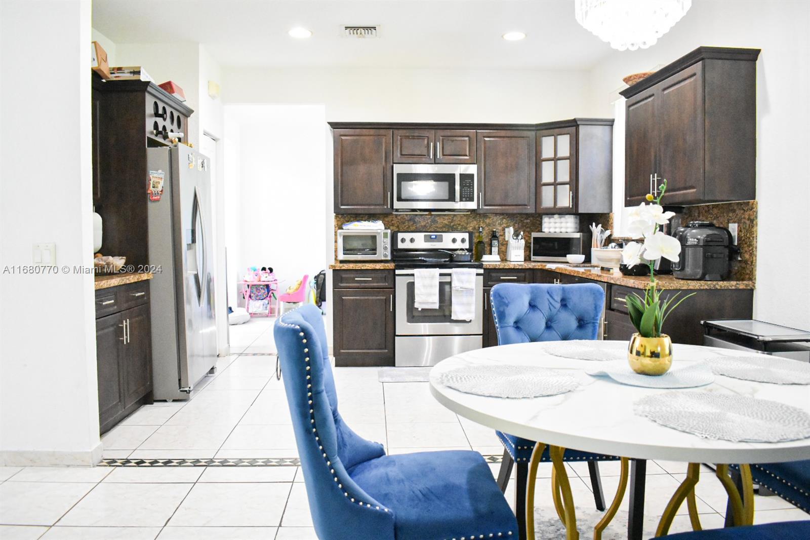 SECTOR 2-PARCELS 17 18 19 - Residential