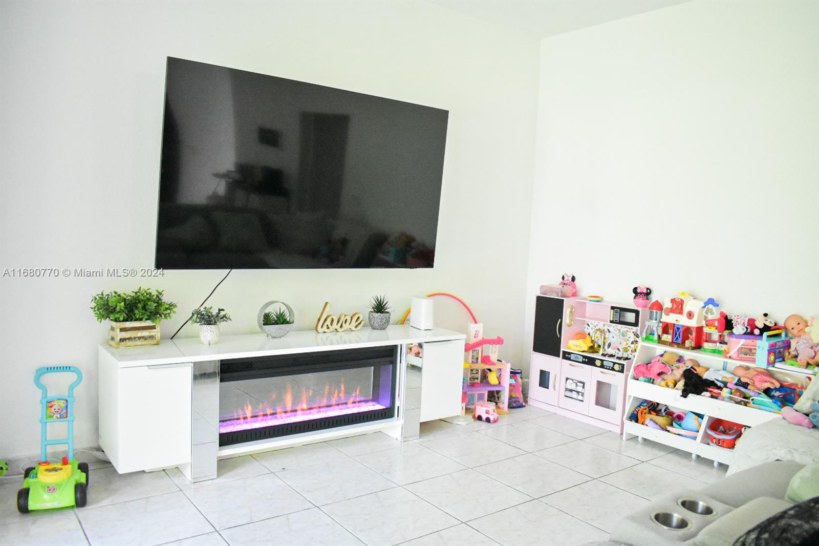 SECTOR 2-PARCELS 17 18 19 - Residential