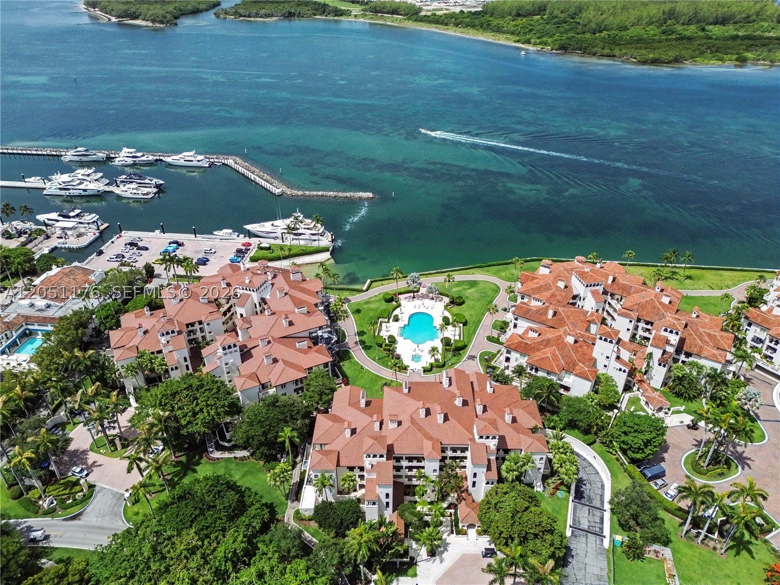 2124 Fisher Island Dr 2124