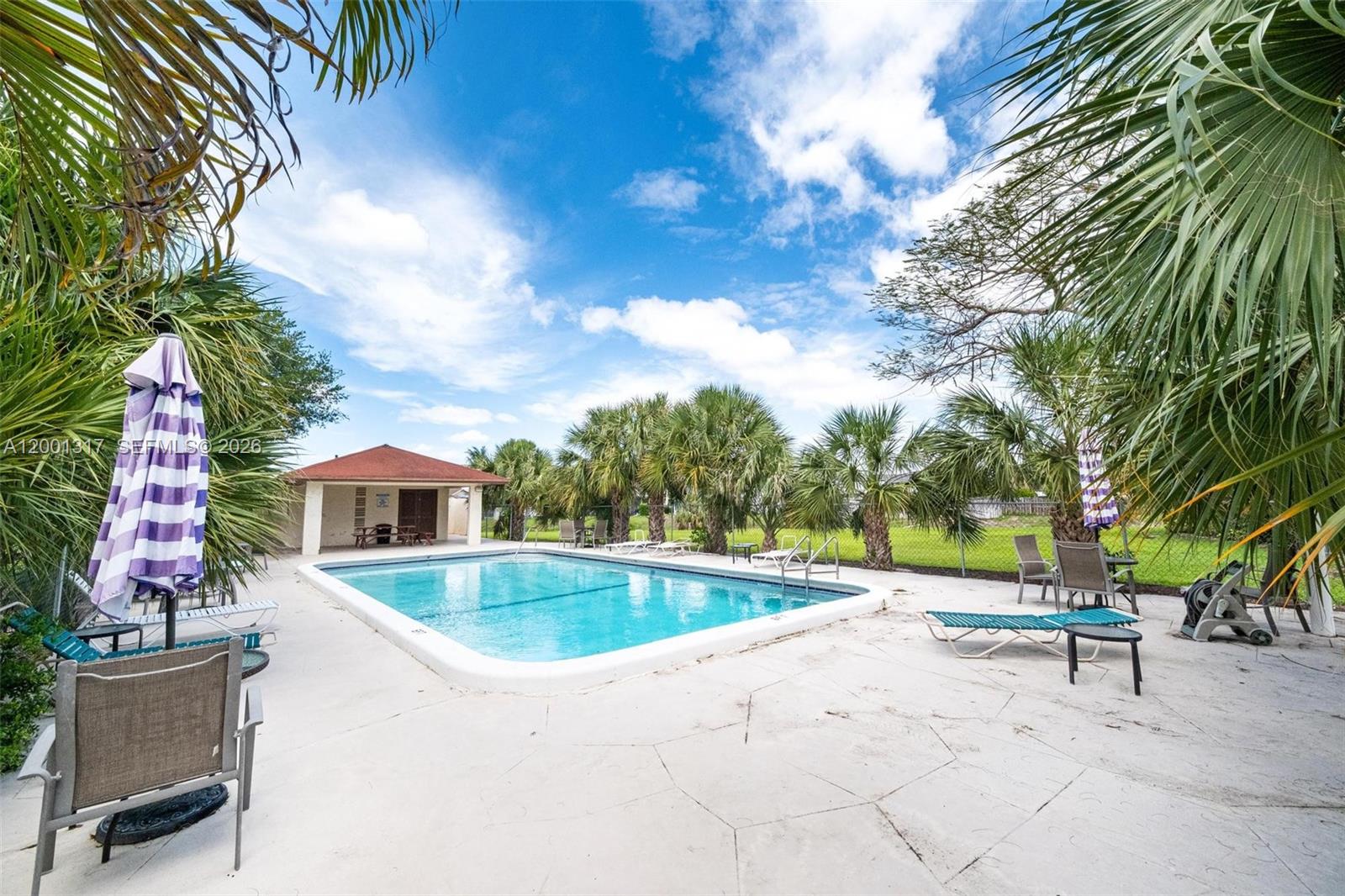 SANDALFOOT COVE SEC 9 - Residential