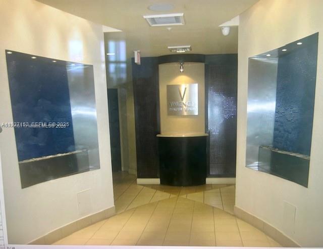 VALENCIA CONDO - Residential Lease